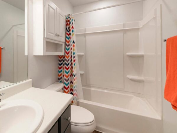 What to Do Before Tub Reglazers Come to Your Home